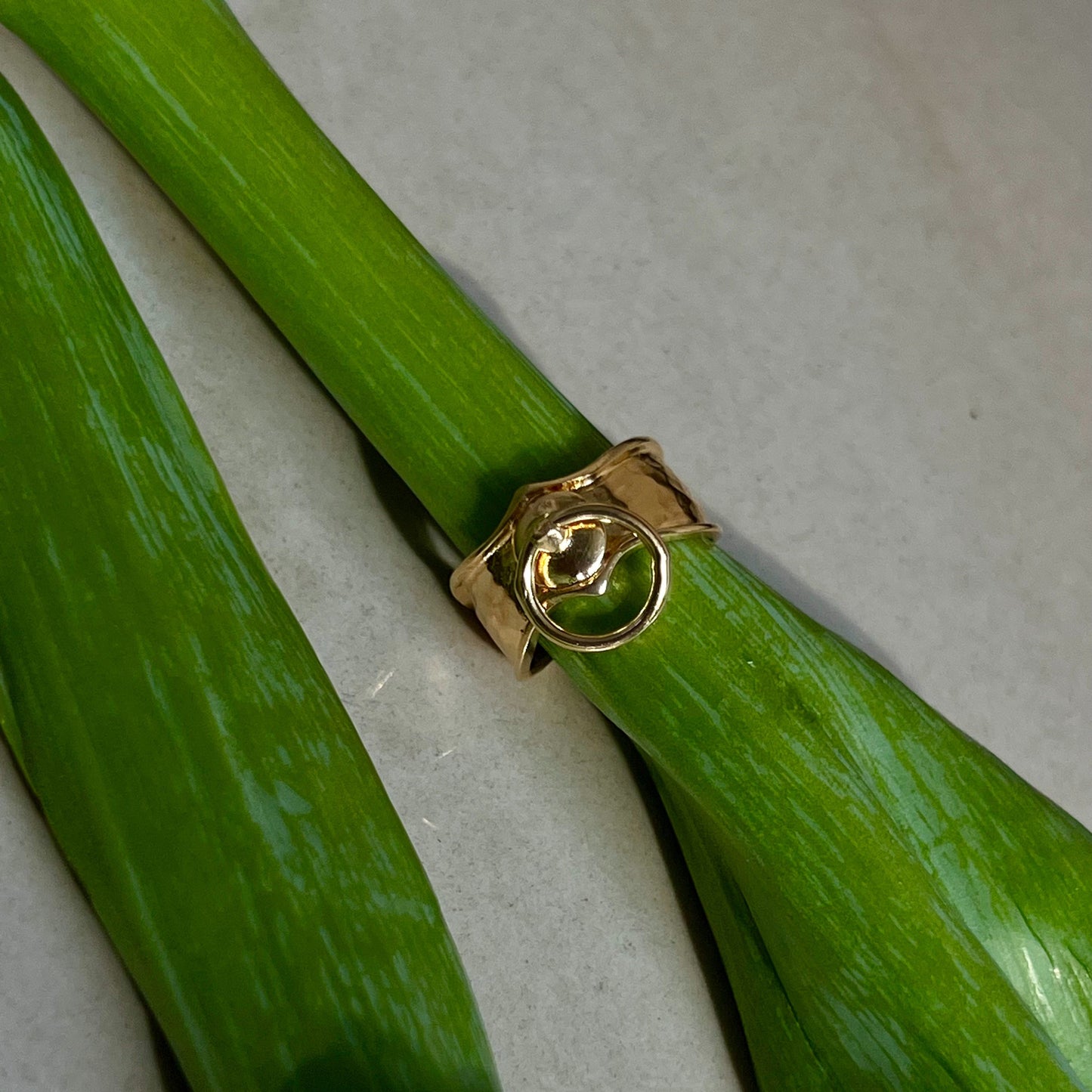 טבעת ״זיניה״ | "ZINNIA" RING