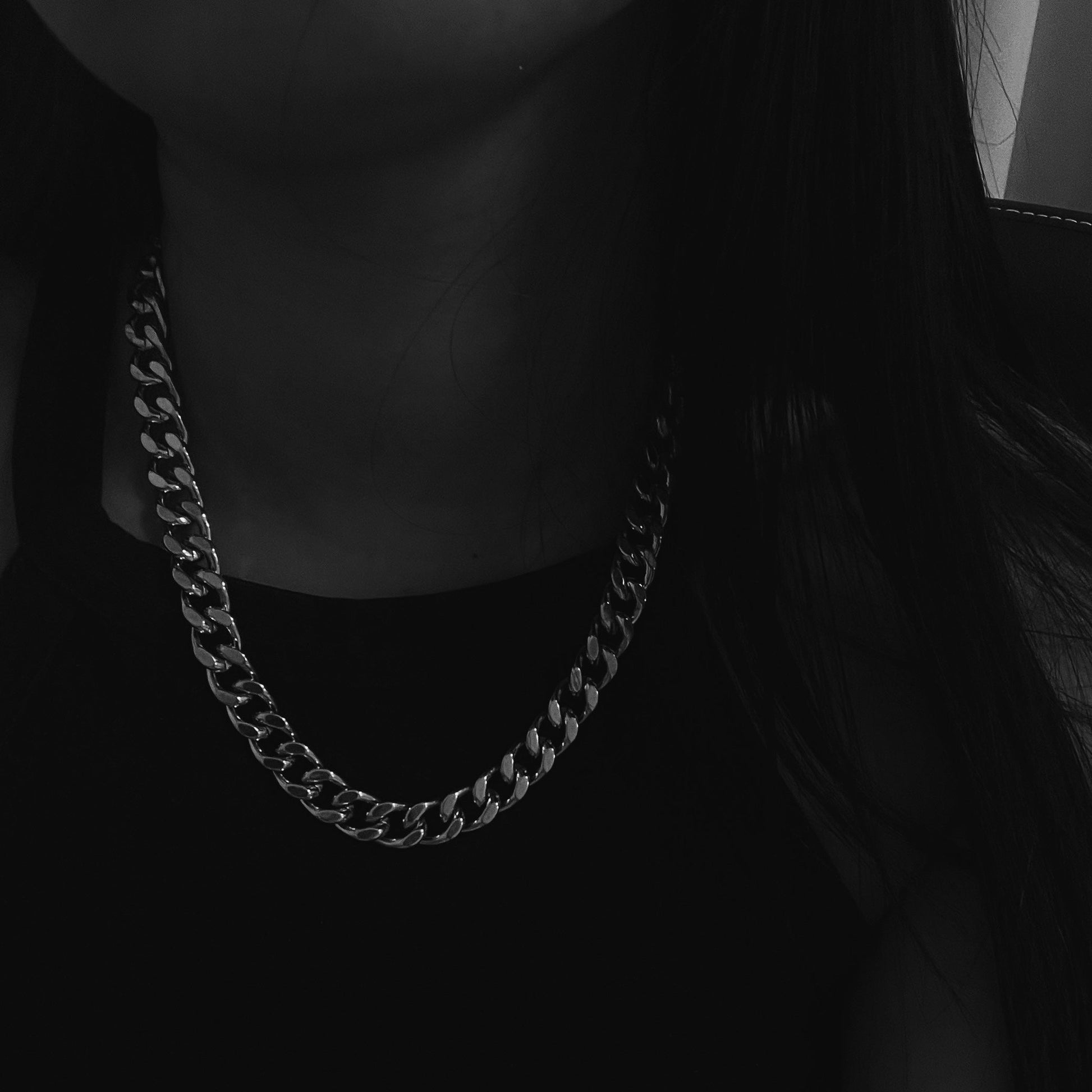 שרשרת סטנסטיל עמידה במים בעיצוב קלאסי