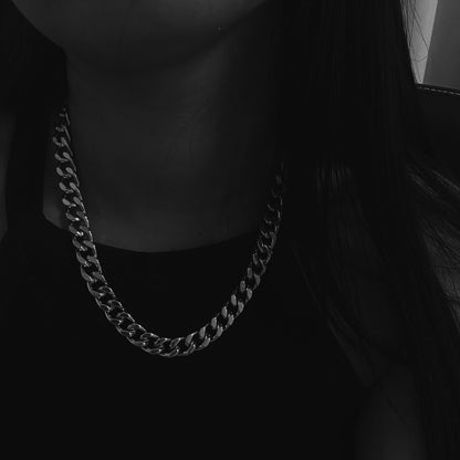 שרשרת סטנסטיל עמידה במים בעיצוב קלאסי