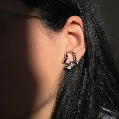 עגילי נויה בעיצוב אורגני מסטנסטיל