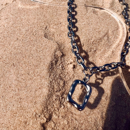 "MESHI" necklace | שרשרת ״משי״