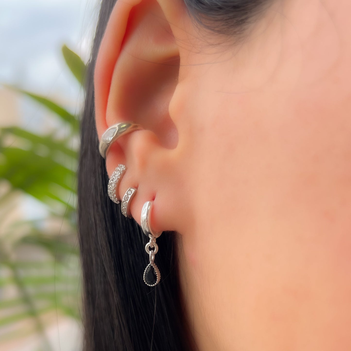 עגילי ״גוני״ | "GONI" earrings - black
