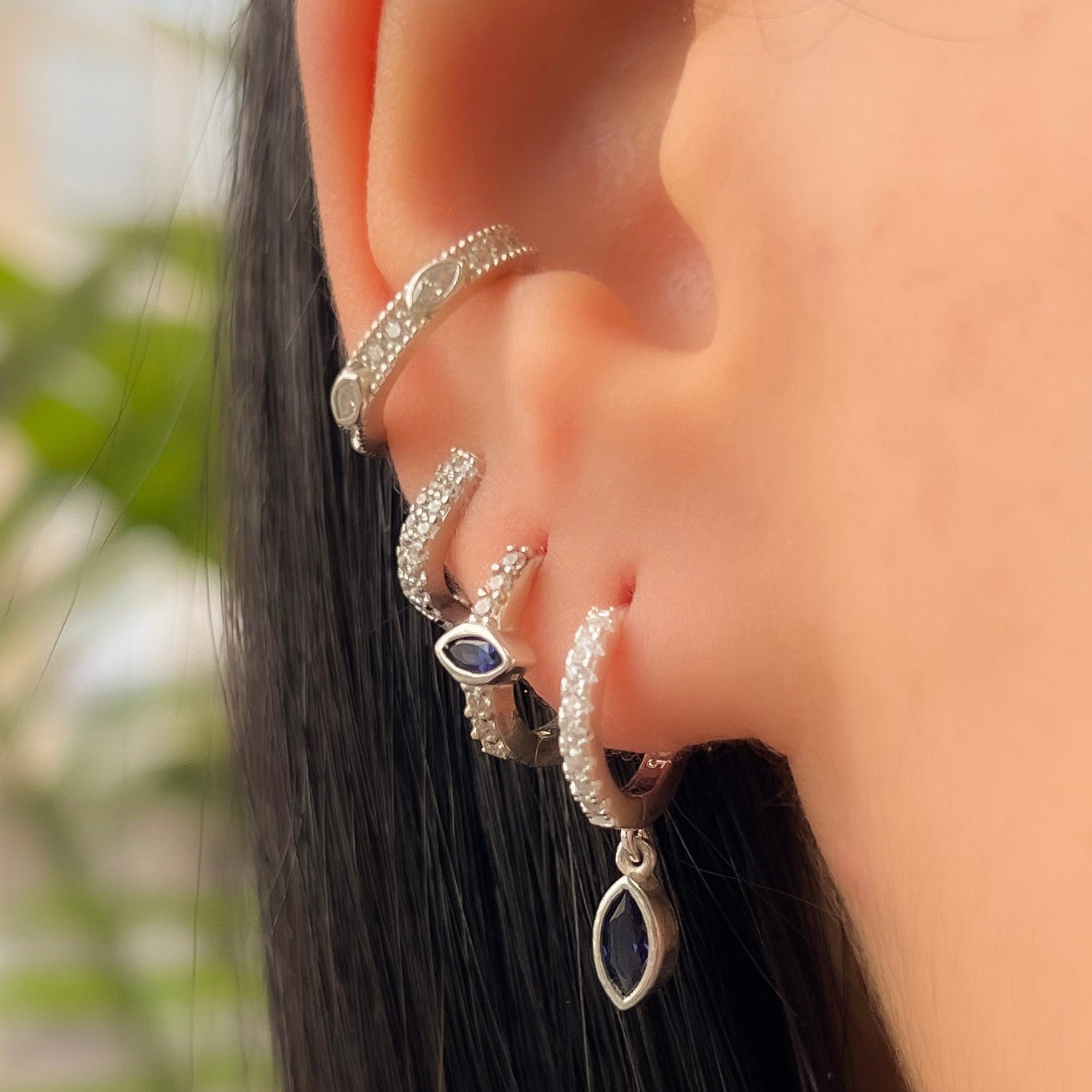 " MINI TULIP" earrings | עגילי ״ מיני טוליפ״