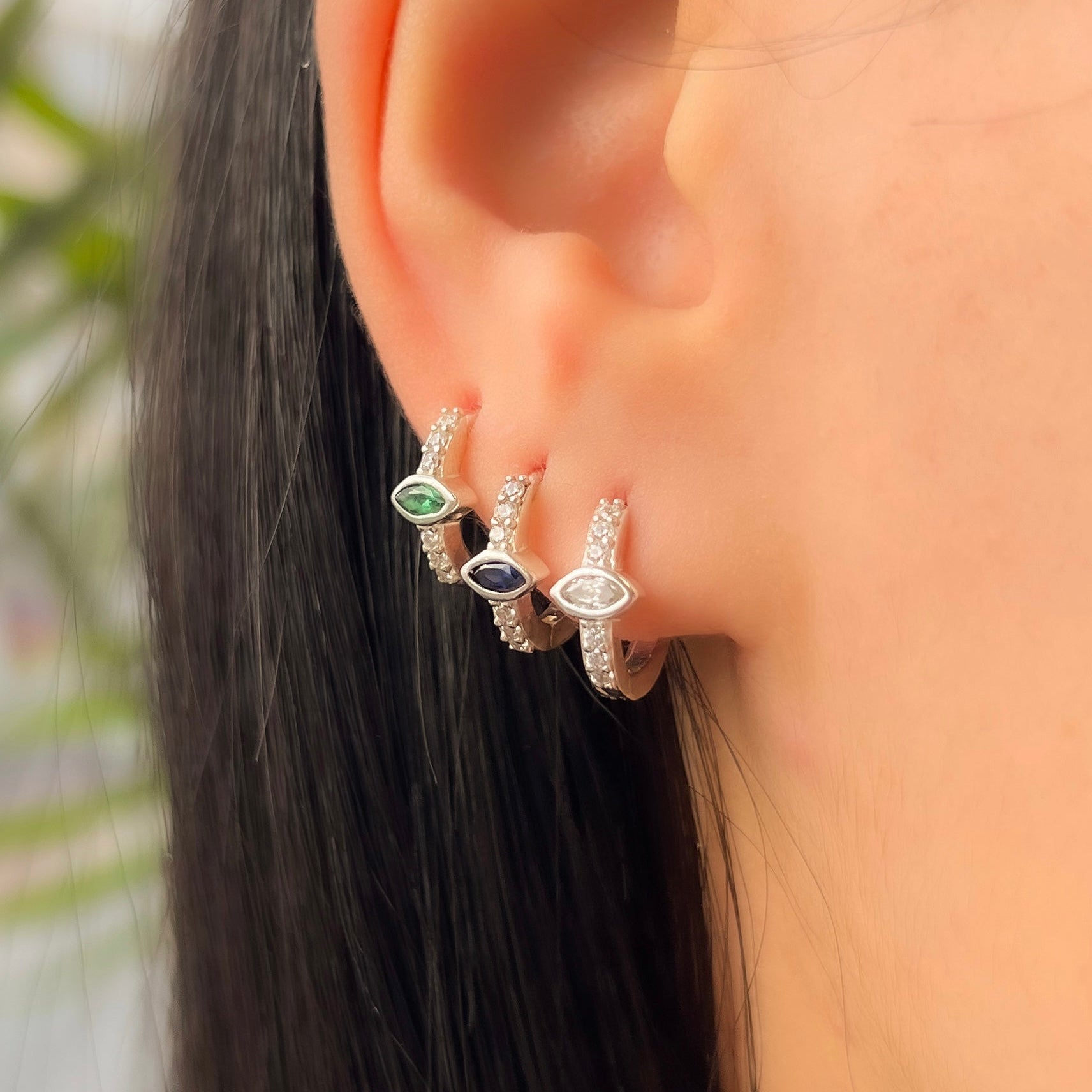 עגילי כסף שיבוצים צבעוניים 