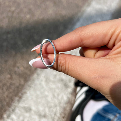 טבעת כסף 925 בעיצוב אורגני ומינימליסטי – ELORA