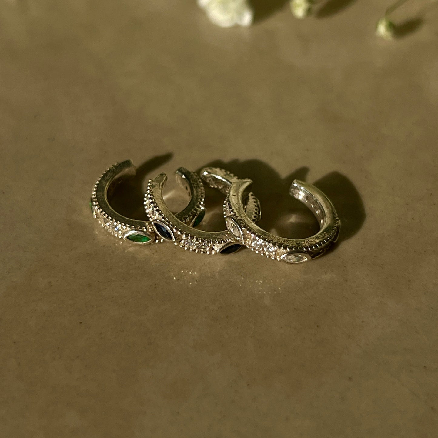 עגיל ללא חור ״ג׳סמין״ | "JASMINE" earring