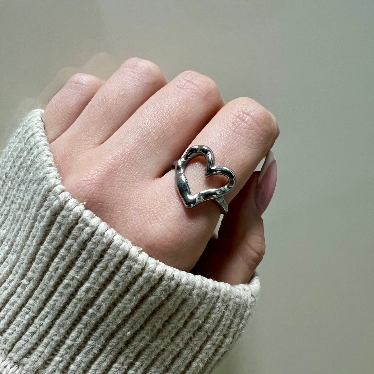 טבעת ״לי״ LI ring